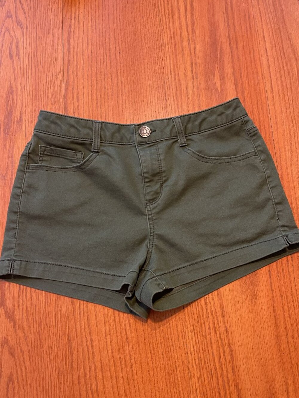 SO: Army-Green Demin Shorts